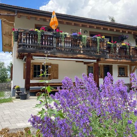 Ferienwohnung Uf Z'Enisch Klosters Luaran gambar