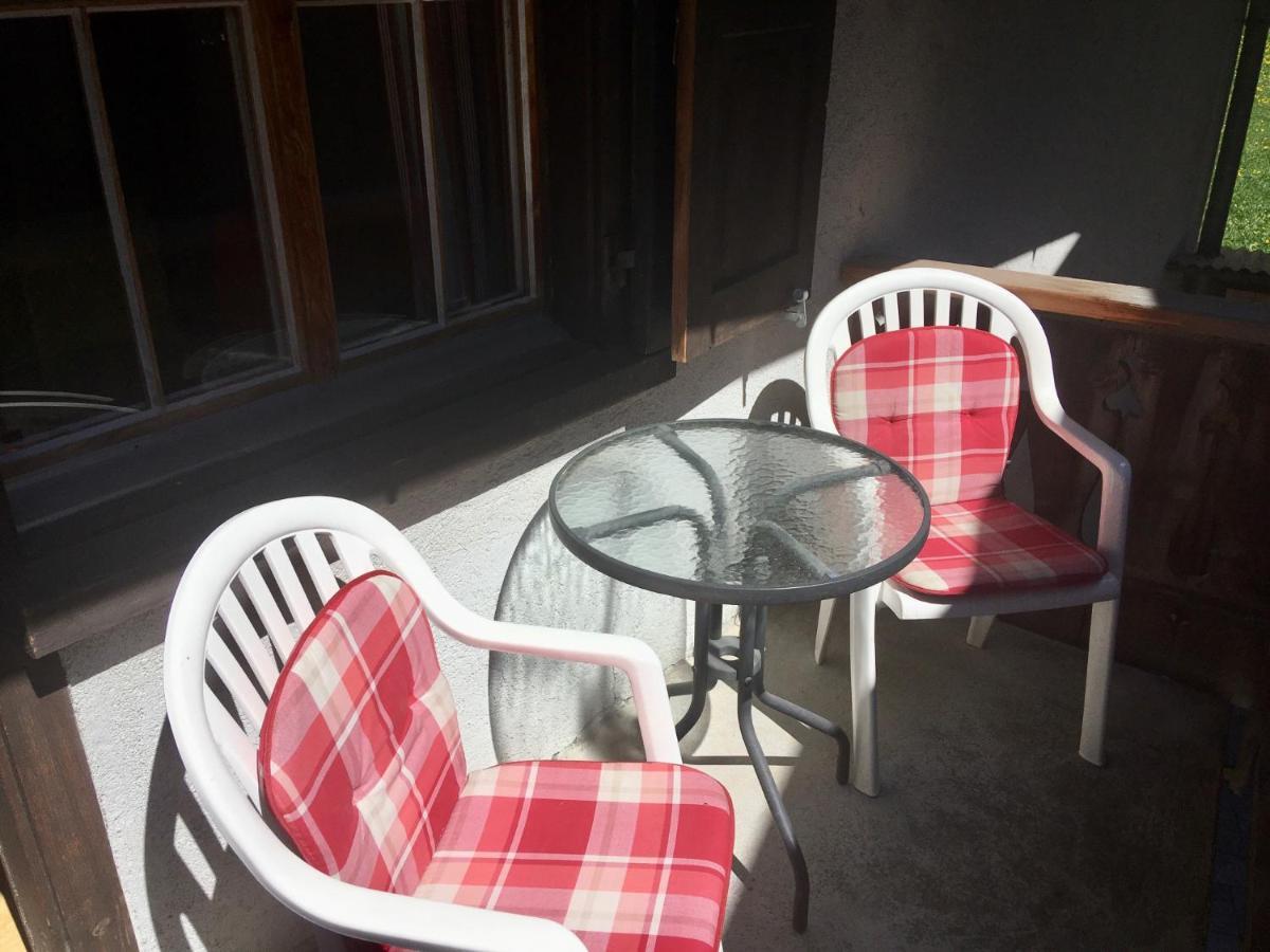 Ferienwohnung Uf Z'Enisch Klosters Luaran gambar
