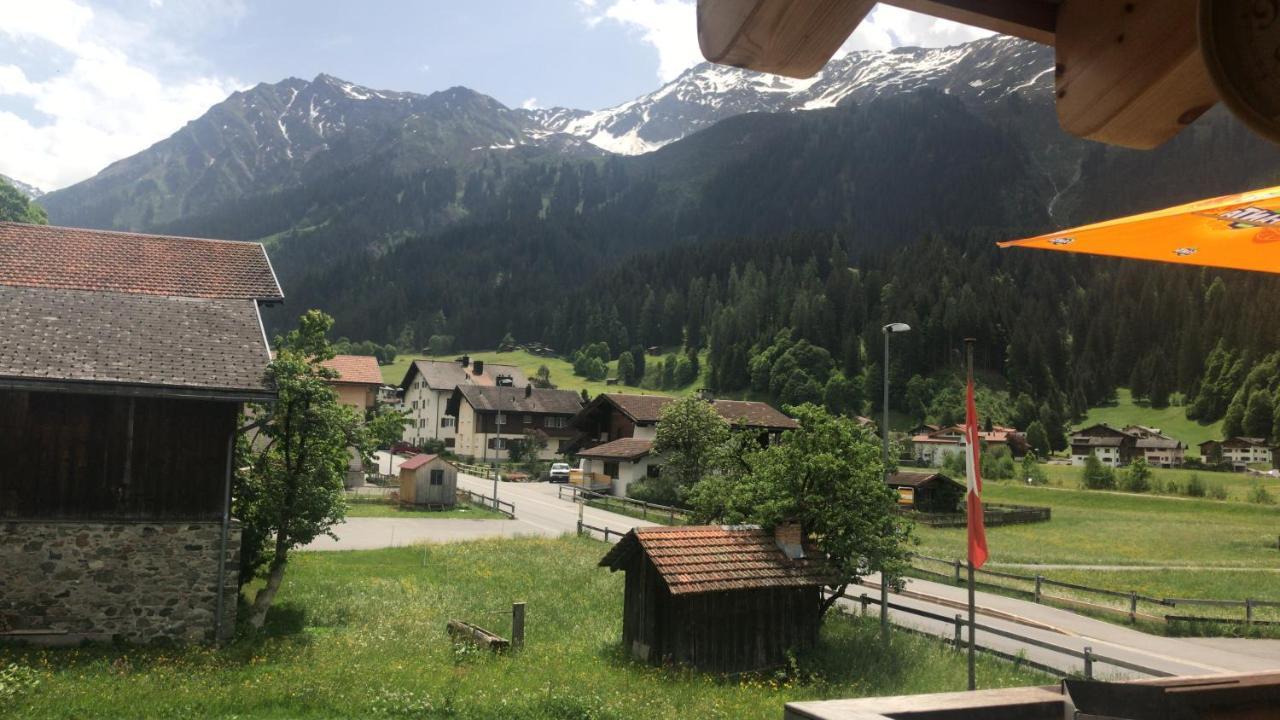 Ferienwohnung Uf Z'Enisch Klosters Luaran gambar
